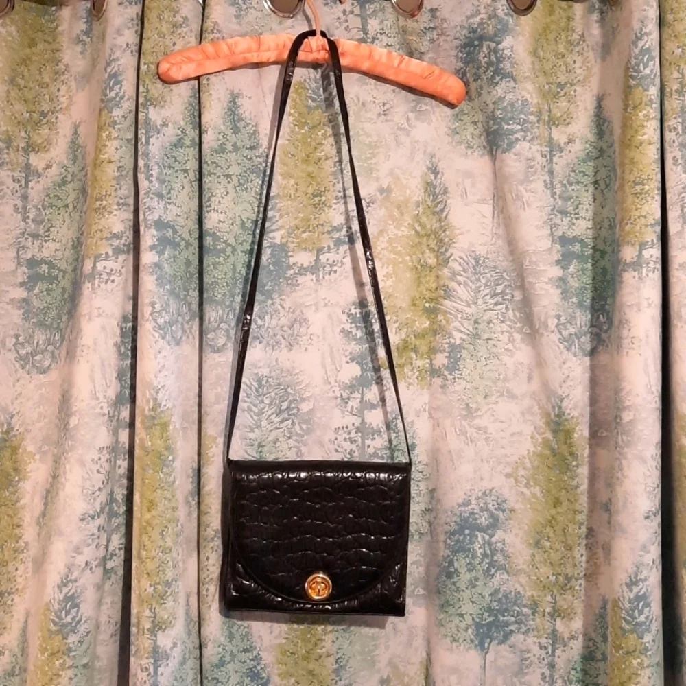 Theodora vintage USA made handbag crossbody leather shiny black auto snap